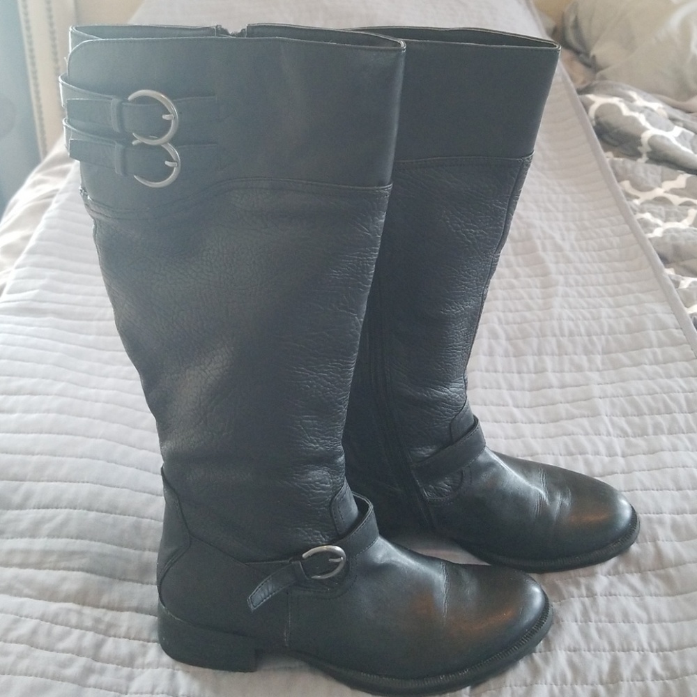 Black riding boots